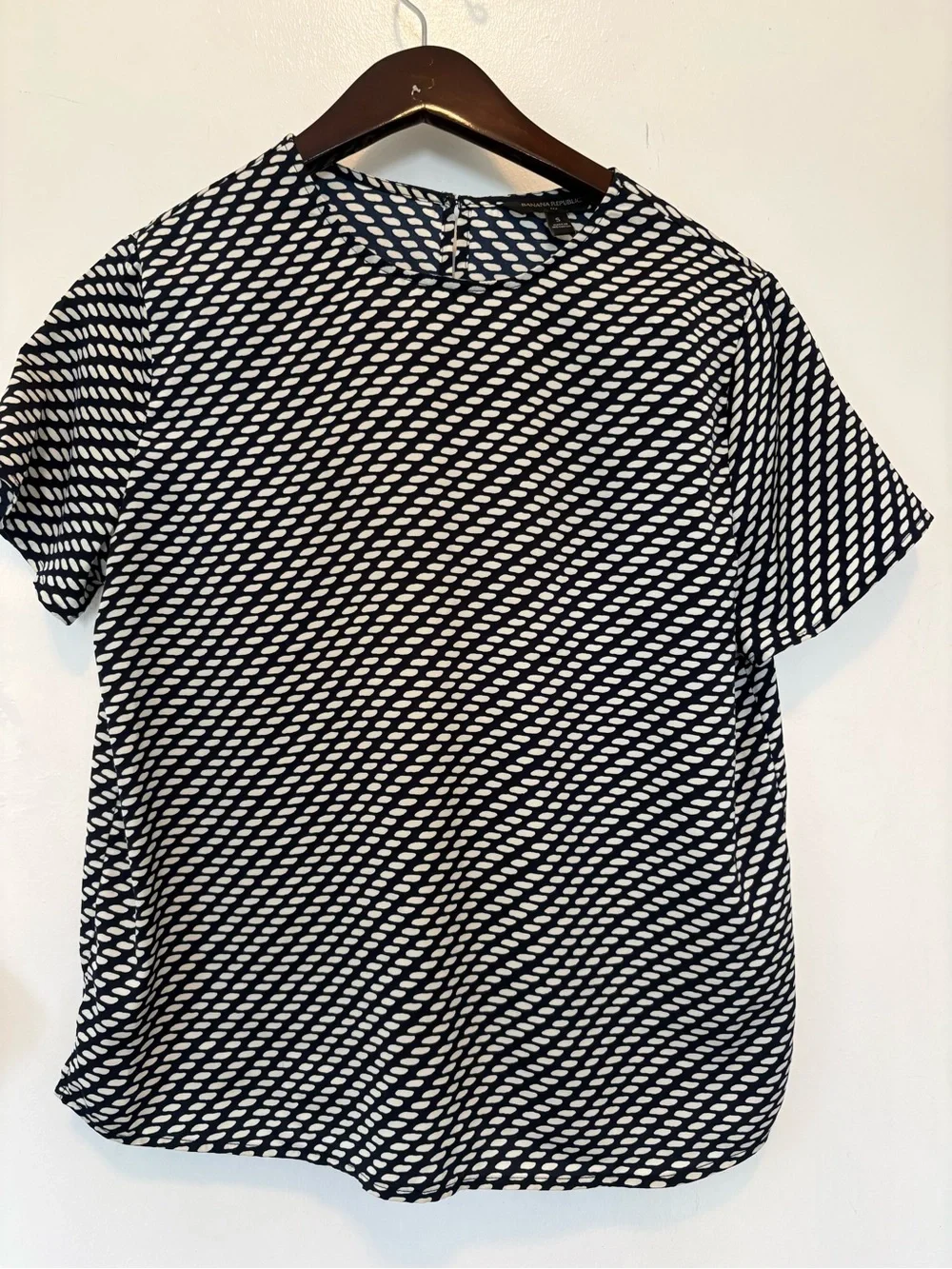 Banana Republic Black and White Geometric Short-Sleeve Top